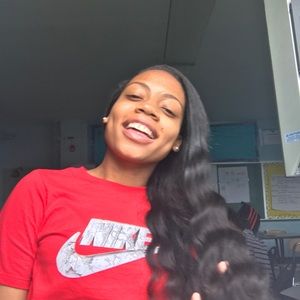 Meet your Posher, Annastacia